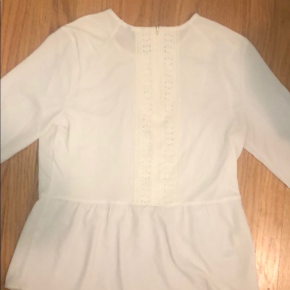 White blouse - Picture 3 of 3